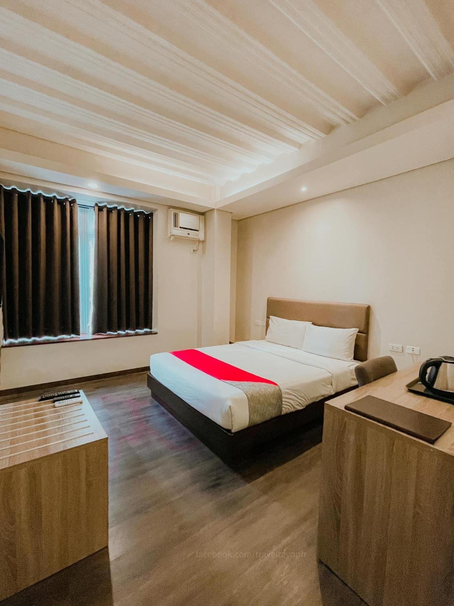 Airo Hotel Манила Екстериор снимка