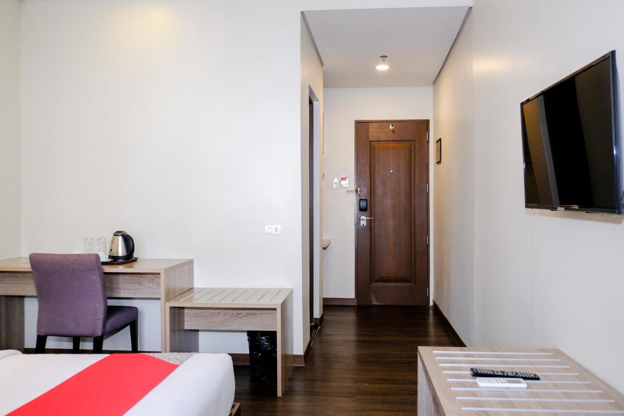Airo Hotel Манила Екстериор снимка