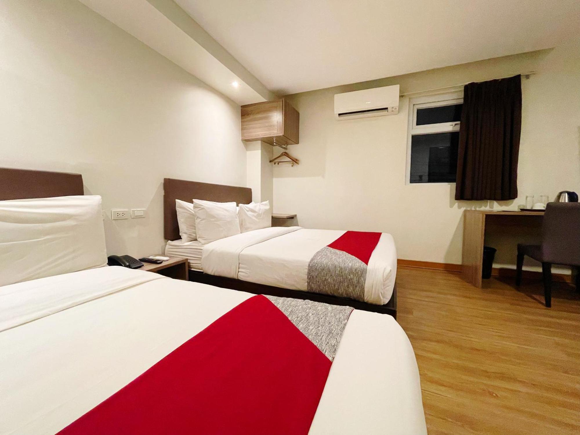 Airo Hotel Манила Екстериор снимка
