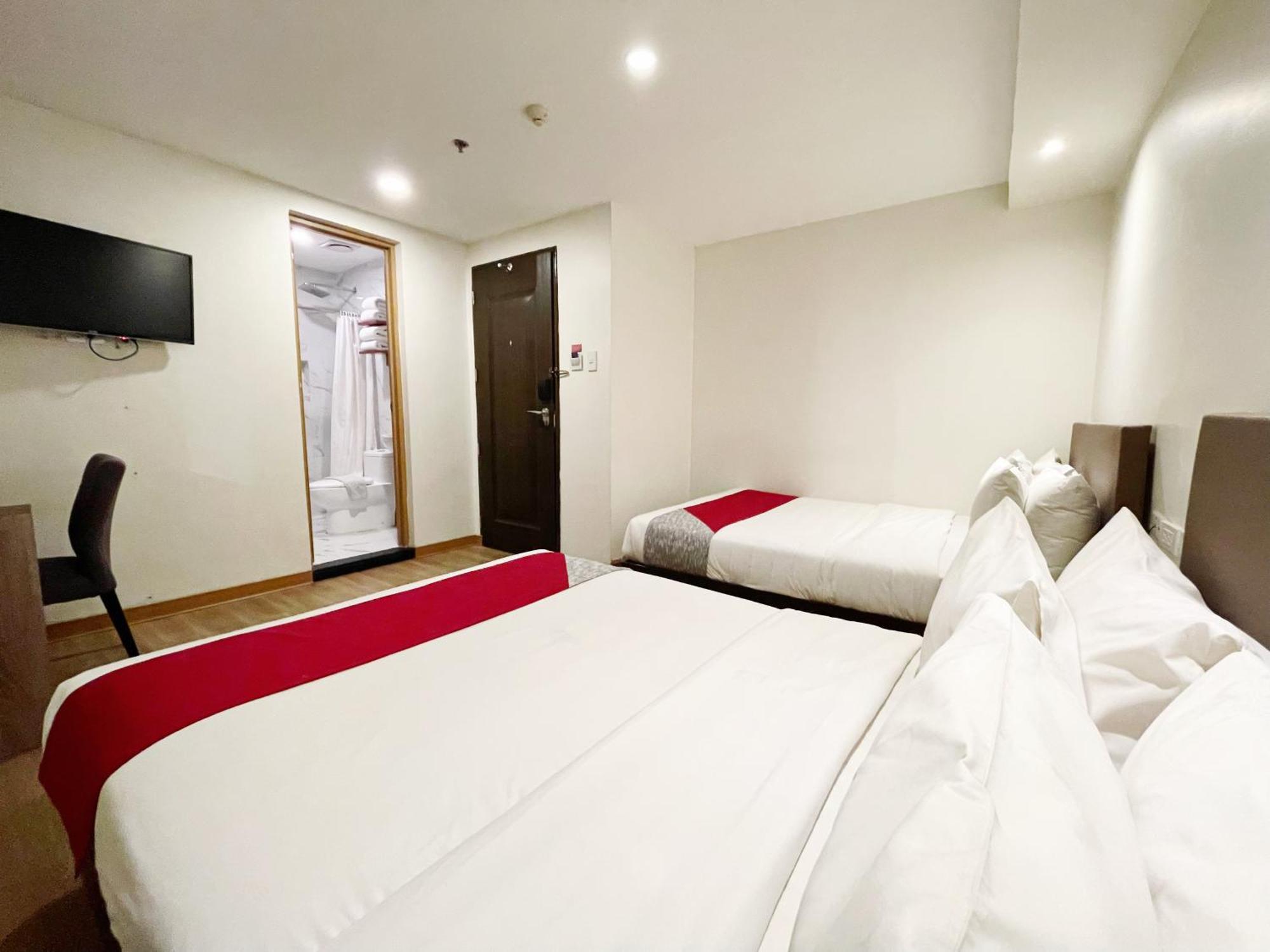 Airo Hotel Манила Екстериор снимка