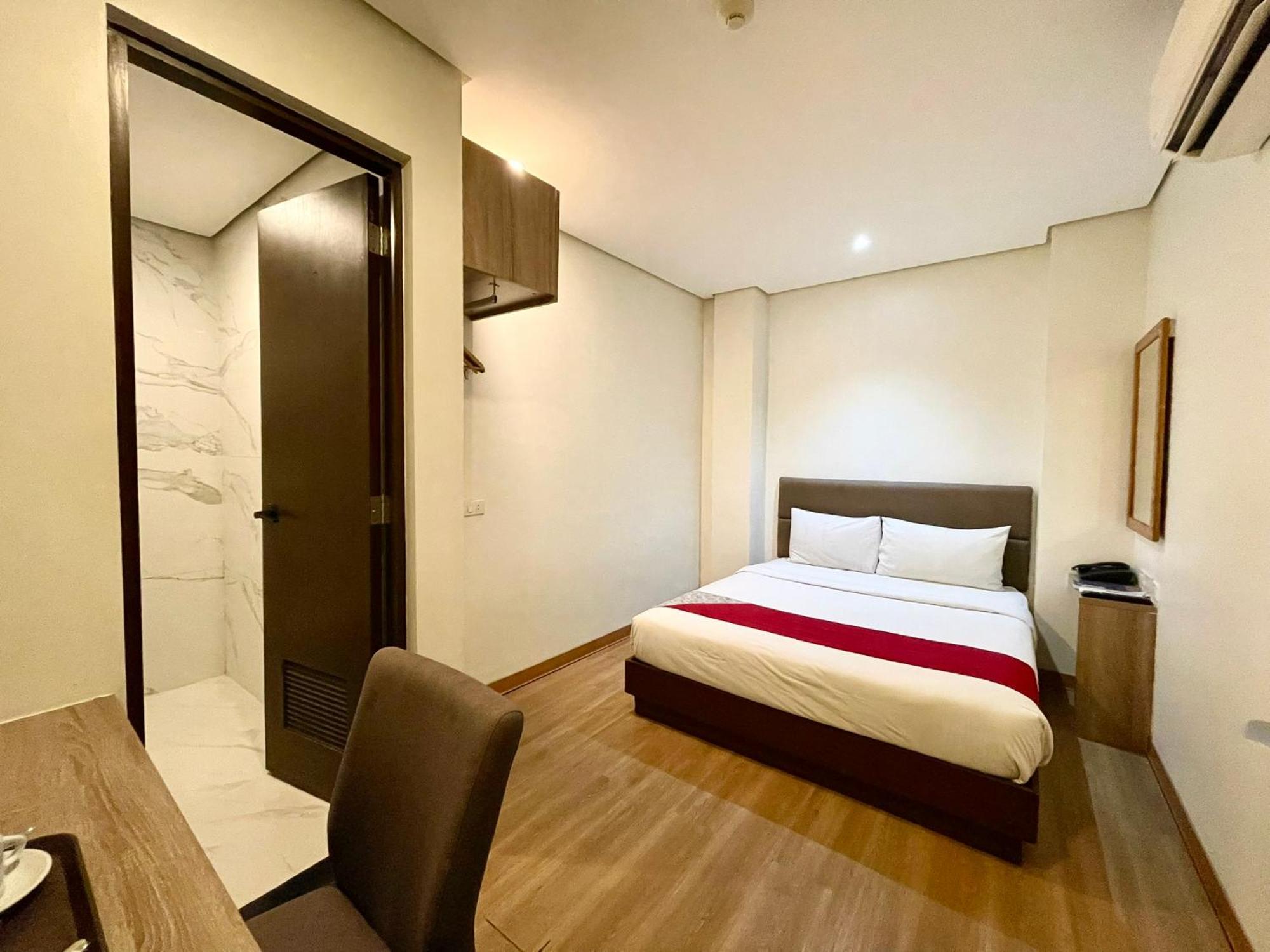 Airo Hotel Манила Екстериор снимка